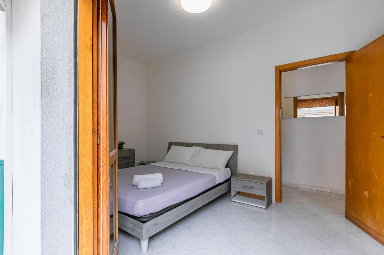 Villa Malfitano And Lolli Station Apt With Terrace Palermo Esterno foto
